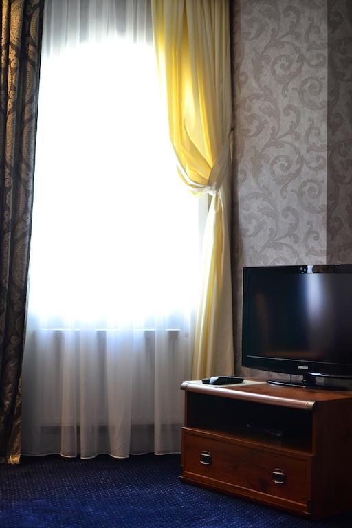 Kera Hotel Nesterenki Room photo